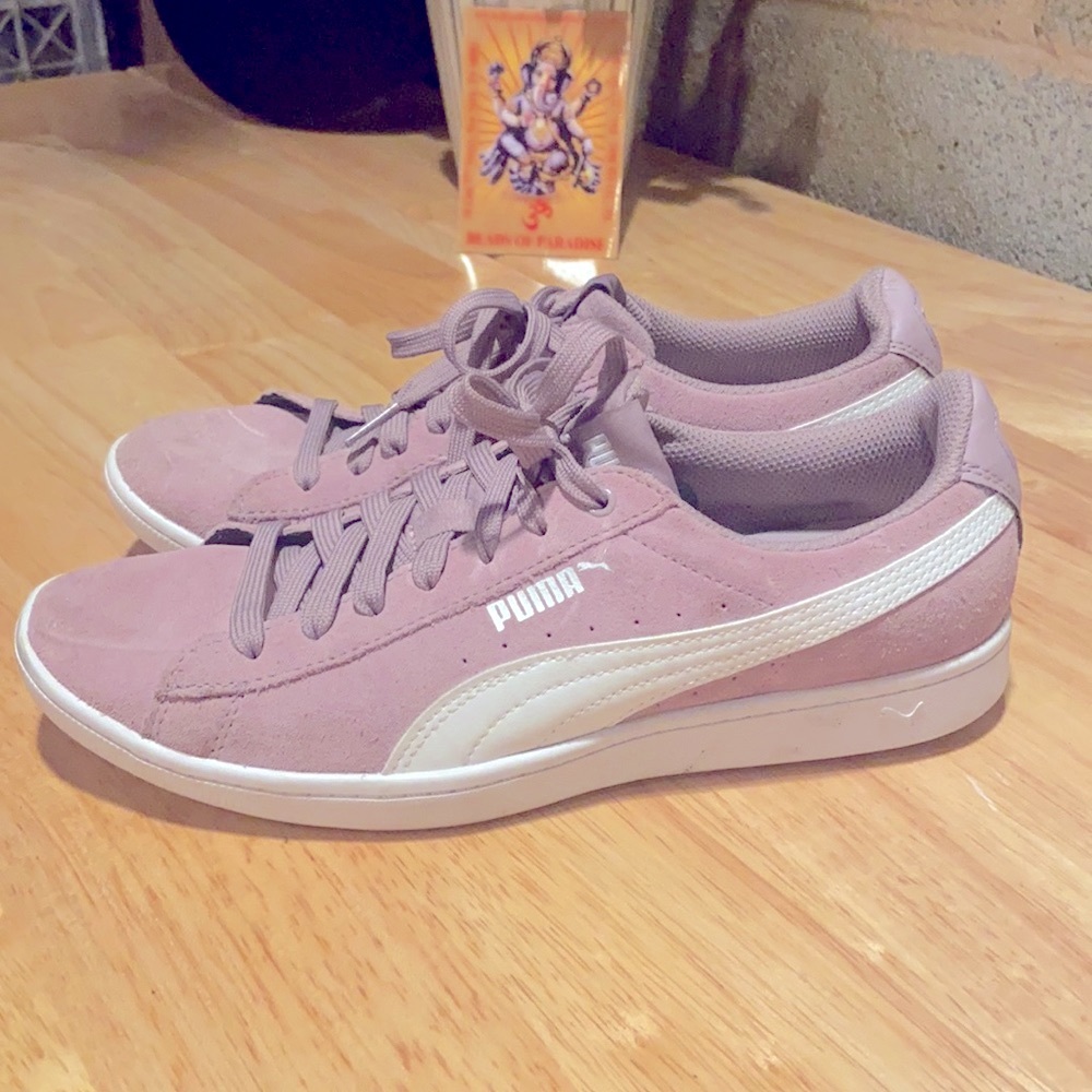 Puma Lavender Purple White Suede Shoe Size 8.5